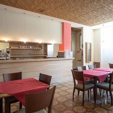 Hotel Napoleon Понтремоли Екстериор снимка