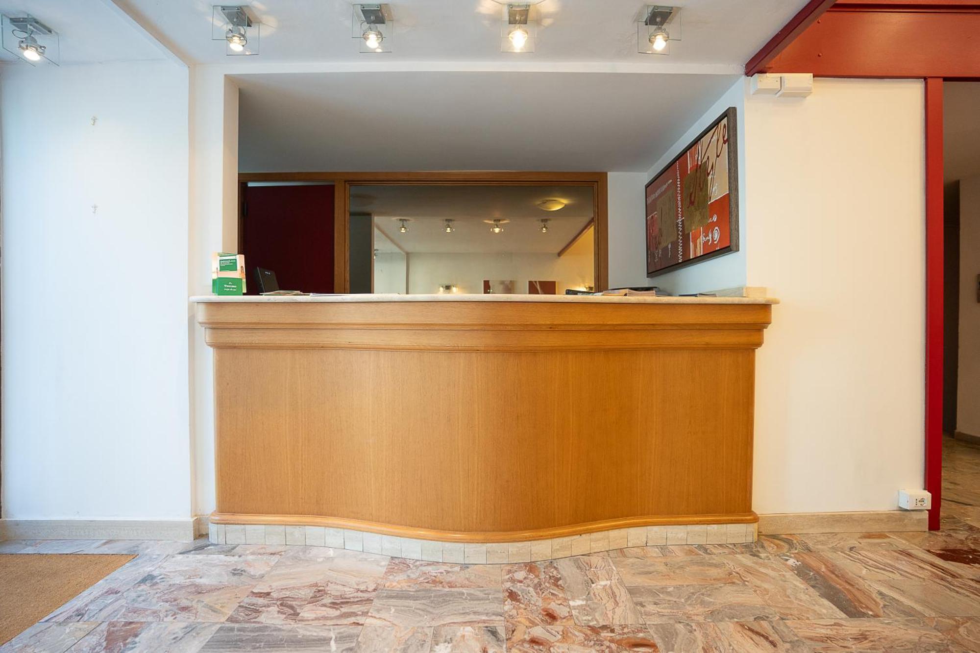 Hotel Napoleon Понтремоли Екстериор снимка